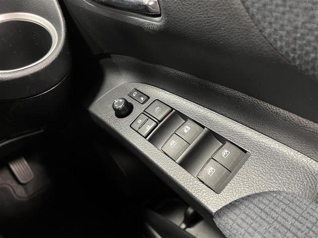 シエンタ G ナビ・TV スマートキープッシュスタート 1オ-ナ- リアカメラ 地デジフルセグ フルオートエアコン パワーウィンド ETC 運転席エアバック パワステ キーフリーシステム DVD再生可 ABS 3列(26枚目)