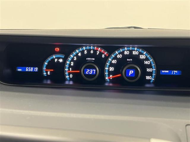 ノア Ｘ　スペシャルエディション　イモビライザー　両側自動ドア　地デジ　Ｂカメラ　ウォークスルー　ナビ＆ＴＶ　記録簿　ワンオーナー　ＡＢＳ　ＤＶＤ　メモリーナビ　３列シート　キーレス　スマートエントリー　エアコン　エアバッグ　ＥＴＣ（12枚目）