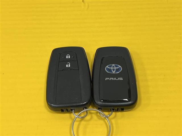 プリウス Aツーリングセレクション 禁煙車 モデリスタフルエアロ ローダウン LEDライト 9インチナビ HDMI接続 バックモニター ETC2.0 パワーシート シートヒーター スペアタイヤ AC100V 17インチAW 記録簿(27枚目)