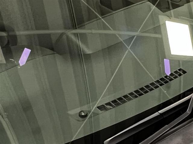 パッソ X LパッケージS 禁煙車 衝突被害軽減ブレーキ LEDヘッドライト 7インチSDナビ ワンセグTV ブルートゥース CD SD バックモニター ETC オートエアコン スペアタイヤ ベンチシート 電子カードキー 記録簿(10枚目)