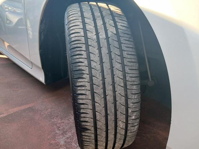 プリウス Ｓツーリングセレクション　禁煙車　衝突被害軽減ブレーキ　ＬＥＤライト　９インチナビ　ブルートゥース　ＣＤ・ＤＶＤ　パノラミックビューモニター　ＥＴＣ２．０　シートヒーター　ＡＣ１００Ｖ　１７インチＡＷ　スマートキー　記録簿（11枚目）