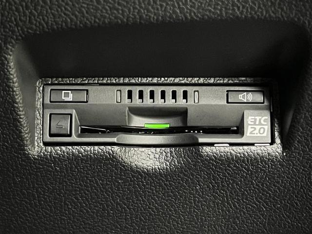 プリウス Ｓツーリングセレクション　禁煙車　衝突被害軽減ブレーキ　ＬＥＤライト　９インチナビ　ブルートゥース　ＣＤ・ＤＶＤ　パノラミックビューモニター　ＥＴＣ２．０　シートヒーター　ＡＣ１００Ｖ　１７インチＡＷ　スマートキー　記録簿（29枚目）