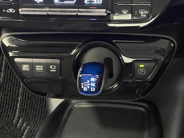 プリウス Ｓツーリングセレクション　禁煙車　衝突被害軽減ブレーキ　ＬＥＤライト　９インチナビ　ブルートゥース　ＣＤ・ＤＶＤ　パノラミックビューモニター　ＥＴＣ２．０　シートヒーター　ＡＣ１００Ｖ　１７インチＡＷ　スマートキー　記録簿（33枚目）