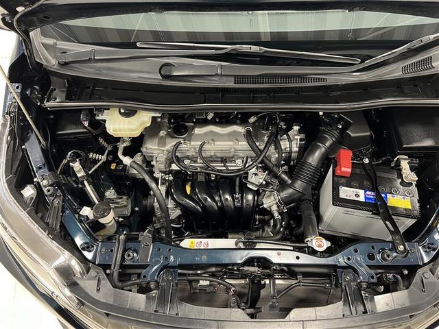 ノア Si ダブルバイビーII 横滑防止装置 PCS スマートキ- 整備記録簿 Wエアコン Bモニター DVD再生可 フルセグテレビ ETC付き アイドリングS オートエアコン PS クルーズC ナビ&TV PW ウォークスルー(7枚目)