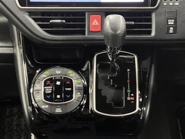 ノア Si ダブルバイビーII 横滑防止装置 PCS スマートキ- 整備記録簿 Wエアコン Bモニター DVD再生可 フルセグテレビ ETC付き アイドリングS オートエアコン PS クルーズC ナビ&TV PW ウォークスルー(24枚目)