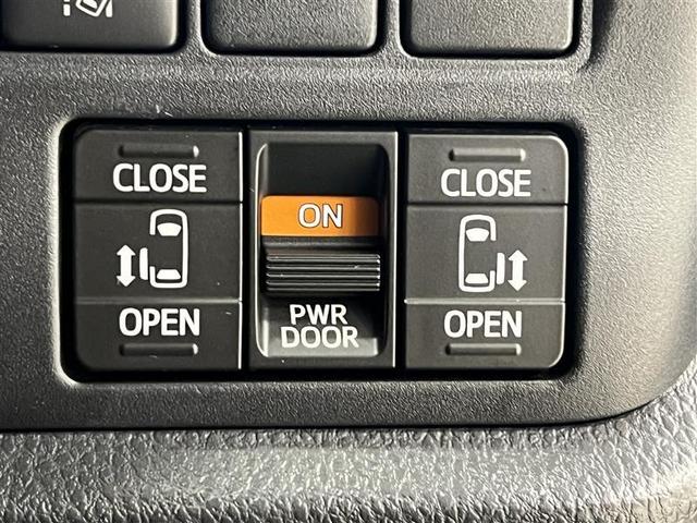 ノア Si ダブルバイビーII 横滑防止装置 PCS スマートキ- 整備記録簿 Wエアコン Bモニター DVD再生可 フルセグテレビ ETC付き アイドリングS オートエアコン PS クルーズC ナビ&TV PW ウォークスルー(34枚目)