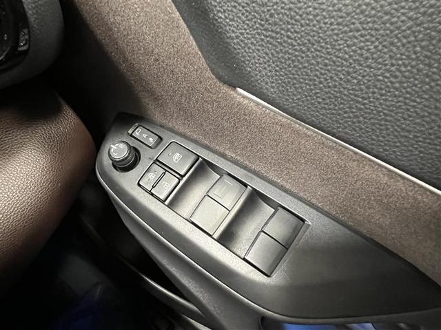 ヤリスクロス ハイブリッドZ クルーズC 横滑防止装置 リアカメラ ワンオーナー車 フルセグ地デジ LEDライト メモリーナビゲーション 点検記録簿 ナビ&TV 盗難防止装置 電動シート AW キーレス 寒冷地仕様 スマートキー(27枚目)