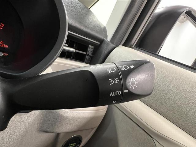 ムーヴ Ｘ　ＳＡＩＩ　衝突被害軽減Ｂ　盗難防止　ナビＴＶ　横滑り防止装置　助手席エアバッグ　地デジＴＶ　オートエアコン　ベンチシート　キーレス　スマキー　ＡＢＳ　パワーウィンドウ　アルミホイール　ＤＶＤ　運転席エアバッグ（10枚目）