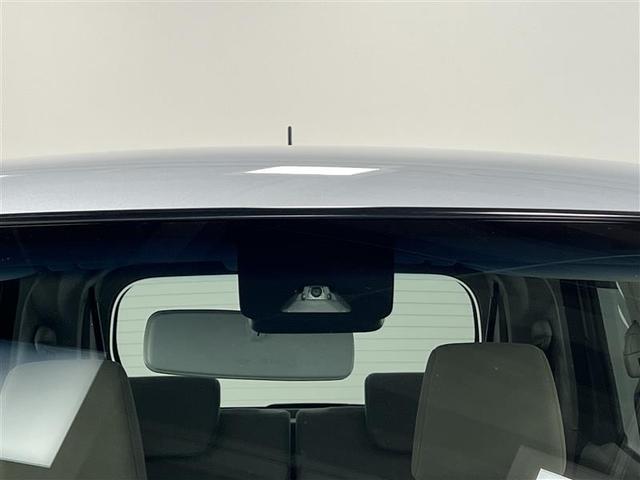 ムーヴ Ｘ　ＳＡＩＩ　衝突被害軽減Ｂ　盗難防止　ナビＴＶ　横滑り防止装置　助手席エアバッグ　地デジＴＶ　オートエアコン　ベンチシート　キーレス　スマキー　ＡＢＳ　パワーウィンドウ　アルミホイール　ＤＶＤ　運転席エアバッグ（23枚目）