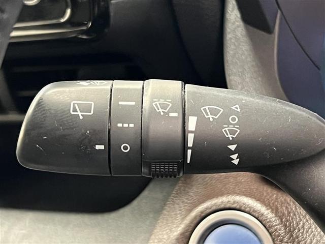 ヤリスクロス ハイブリッドZ インテリジェントキー アルミホイル LEDライト 1オ-ナ- リアカメラ クルーズコントロール 横滑り防止システム ナビTV メモリーナビゲーション 電動シ-ト パワステ オートエアコン キーフリー(14枚目)