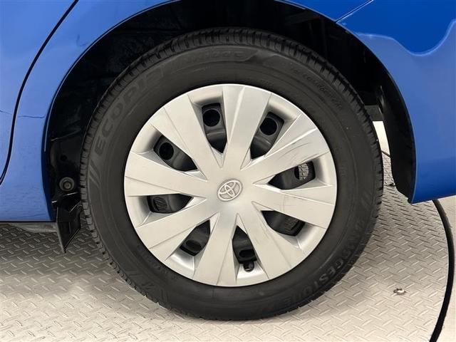 カローラフィールダー 1.5G リヤカメラ ESC 地デジ Wエアバック スマートキー&プッシュスタート サイドエアバッグ ワイヤレスキー 定期点検記録簿 ABS フルオートエアコン パワーステアリング パワーウインドウ ナビ&TV(7枚目)