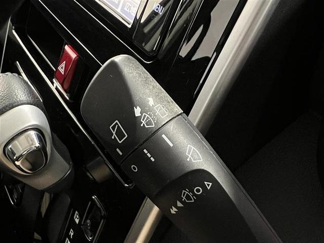 ルーミー カスタムＧ　認定中古車　ヒョウ害車　両側パワースライドドア　ＬＥＤライト　７インチＳＤナビ　ＣＤ・ＤＶＤ再生　バックモニター　オートエアコン　１４インチＡＷ　スペアタイヤ　ワンオーナー　スマートキー　点検記録簿（14枚目）