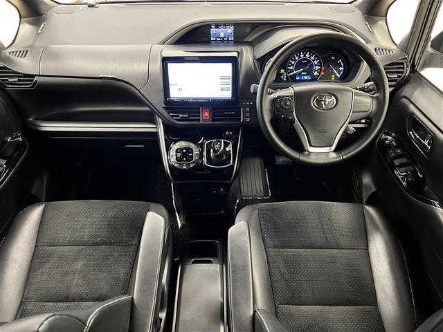 ヴォクシー ハイブリッドＺＳ　煌ＩＩＩ　認定中古車　禁煙車　衝突被害軽減ブレーキ　両側パワースライドドア　カロッツェリア９インチナビ　バックモニター　ＥＴＣ　シートヒーター　スペアタイヤ　１６インチＡＷ　スマートキー　点検記録簿（11枚目）