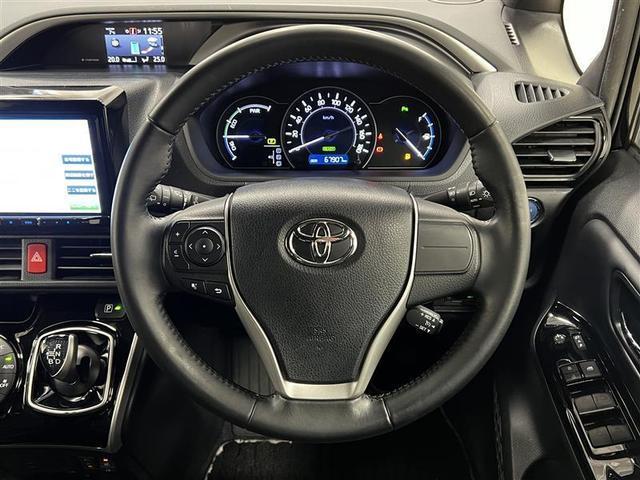 ヴォクシー ハイブリッドＺＳ　煌ＩＩＩ　認定中古車　禁煙車　衝突被害軽減ブレーキ　両側パワースライドドア　カロッツェリア９インチナビ　バックモニター　ＥＴＣ　シートヒーター　スペアタイヤ　１６インチＡＷ　スマートキー　点検記録簿（12枚目）