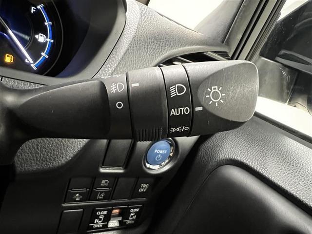 ヴォクシー ハイブリッドＺＳ　煌ＩＩＩ　認定中古車　禁煙車　衝突被害軽減ブレーキ　両側パワースライドドア　カロッツェリア９インチナビ　バックモニター　ＥＴＣ　シートヒーター　スペアタイヤ　１６インチＡＷ　スマートキー　点検記録簿（15枚目）