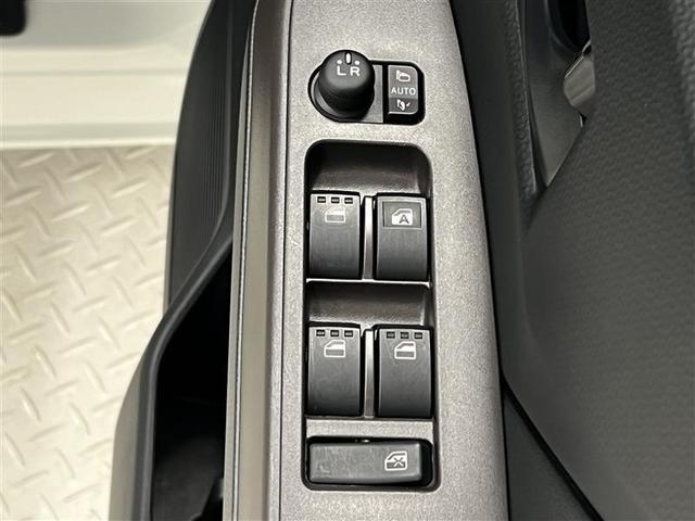 ルーミー Ｇ　Ｗ電動ドア　地デジフルセグＴＶ　フルオートエアコン　ワンオ－ナ－　スマキー　ＥＳＣ　メンテナンスノート　アイドルストップ　助手席エアバッグ　運転席エアバッグ　ＬＥＤヘッドライト　キーレスエントリー（32枚目）