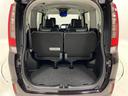 ラゲージスペースは必要十分な大きさ!サードシートを跳ね上げれば、さらに広く大きくお使いいただけます!デッキ下にも収納スペースあり!