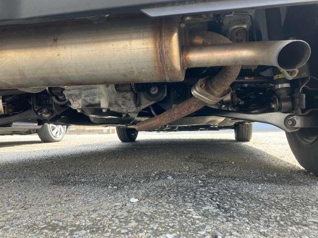 ヤリス Ｘ　禁煙車　衝突被害軽減ブレーキ　アダプティブクルーズコントロール　コンライト　ディスプレイオーディオ　ＵＳＢ／ブルートゥース　バックモニター　ＥＴＣマニュアルエアコン　スマートキー　点検記録簿（33枚目）