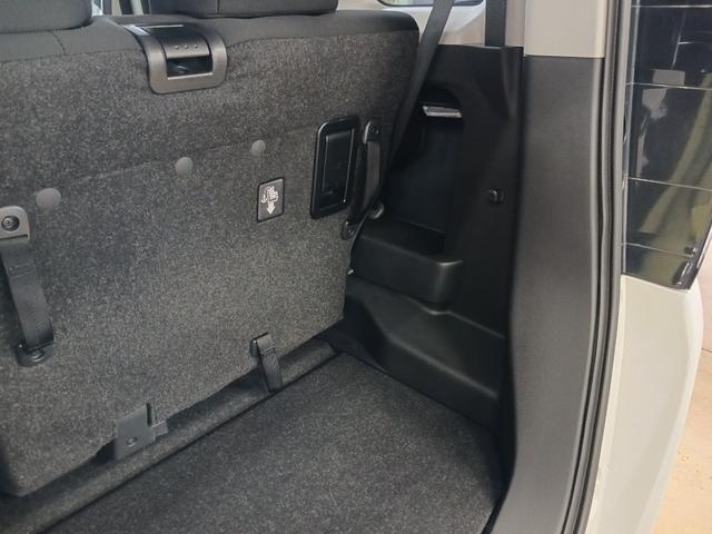 ルーミー カスタムＧ－Ｔ　禁煙車　衝突回避支援パッケージ　クルーズコントロール　ＬＥＤライト　９インチＳＤナビ　バックモニター　ＥＴＣ　アイドリングストップ　両側パワースライドドア　スペアタイヤ　１５インチＡＷ　点検記録簿（38枚目）