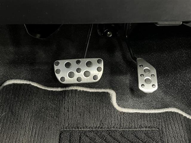 アクア Ｇ　Ｇ’ｓ　ＥＴＣ付き　盗難防止装置　キーレス　オートクルーズコントロール　スマートキープッシュスタート　運転席助手席エアバック　横滑防止　ナビＴＶ　パワーステアリング　アルミホイール　パワーウィンドウ　ＡＢＳ（28枚目）