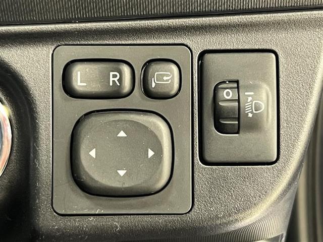 アクア S 禁煙車 トヨタセーフティセンス 7インチSDナビ ワンセグTV ブルートゥース CD SD バックモニター ETC シートヒーター 電動格納式ドアミラー パワーウィンドウ スマートキー 点検記録簿(28枚目)