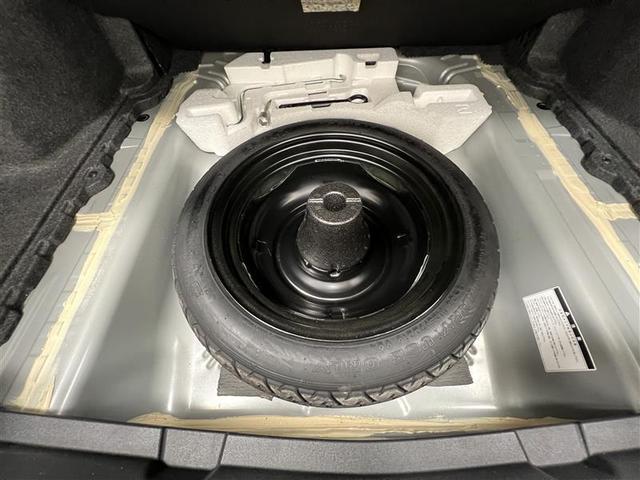 カローラアクシオ ハイブリッド 禁煙車 トヨタセーフティセンス プリクラッシュセーフティ レーンデパーチャーアラート オートマチックハイビーム 7インチナビ ETC 電動格納式ドアミラー パワーウィンドウ ワイヤレスキー 点検記録簿(9枚目)