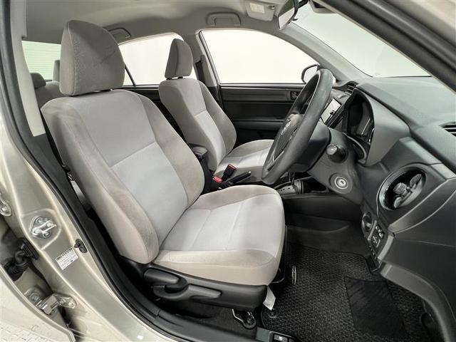 カローラアクシオ ハイブリッド 禁煙車 トヨタセーフティセンス プリクラッシュセーフティ レーンデパーチャーアラート オートマチックハイビーム 7インチナビ ETC 電動格納式ドアミラー パワーウィンドウ ワイヤレスキー 点検記録簿(16枚目)