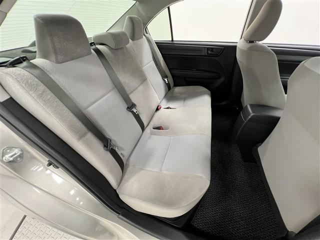 カローラアクシオ ハイブリッド 禁煙車 トヨタセーフティセンス プリクラッシュセーフティ レーンデパーチャーアラート オートマチックハイビーム 7インチナビ ETC 電動格納式ドアミラー パワーウィンドウ ワイヤレスキー 点検記録簿(17枚目)