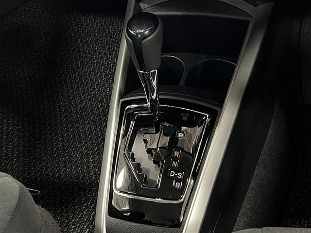 カローラアクシオ 1.5G 禁煙車 トヨタセーフティセンス LEDヘッドライト フェンダーポール 7インチナビ バックモニター オートAC アイドリングストップ 電動格納式ドアミラー パワーウィンドウ スマートキー 点検記録簿(23枚目)