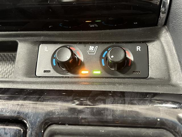 アルファード 2.5S Cパッケージ 追突軽減ブレーキ 禁煙車 ディスプレイオーディオ バックモニター ETC2.0 快適温熱ベンチレーションシート AC100V電源 パワーバックドア 両側パワースライドドア 18インチAW 点検記録簿(22枚目)