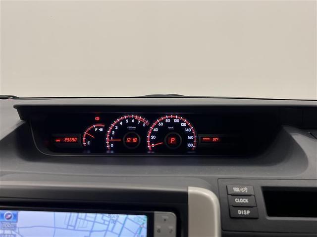 ノア Ｓｉ　禁煙車　ＨＩＤライト　コンライト　７インチＨＤＤナビ　フルセグＴＶ　ブルートゥース　ＣＤ　ＤＶＤ　ＳＤ　ミュージックサーバー　後席モニター　ＥＴＣ　パドルシフト　１６ＡＷ　スマートキー　点検記録簿（13枚目）