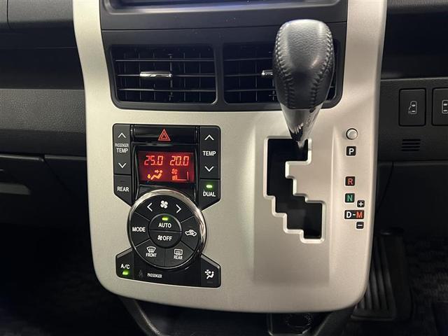 ノア Ｓｉ　禁煙車　ＨＩＤライト　コンライト　７インチＨＤＤナビ　フルセグＴＶ　ブルートゥース　ＣＤ　ＤＶＤ　ＳＤ　ミュージックサーバー　後席モニター　ＥＴＣ　パドルシフト　１６ＡＷ　スマートキー　点検記録簿（18枚目）