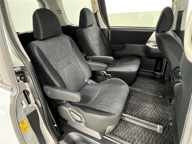 ノア Ｓｉ　禁煙車　ＨＩＤライト　コンライト　７インチＨＤＤナビ　フルセグＴＶ　ブルートゥース　ＣＤ　ＤＶＤ　ＳＤ　ミュージックサーバー　後席モニター　ＥＴＣ　パドルシフト　１６ＡＷ　スマートキー　点検記録簿（20枚目）