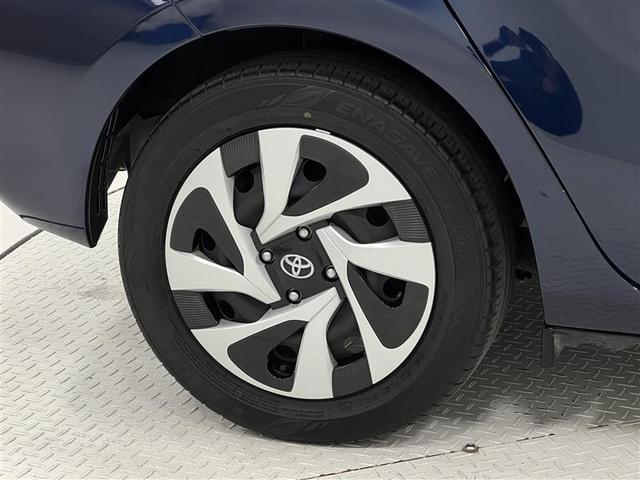 アクア Ｓスタイルブラック　禁煙車　トヨタセーフティセンス　ＬＥＤライト＆フォグ　９インチＳＤナビ　フルセグＴＶ　ブルートゥース　ＣＤ　ＤＶＤ再生　ＳＤ　バックモニター　ＥＴＣ　社外ＵＳＢ／シガー電源　スマートキー　点検記録簿（6枚目）