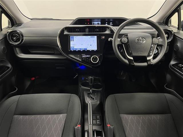 アクア Ｓスタイルブラック　禁煙車　トヨタセーフティセンス　ＬＥＤライト＆フォグ　９インチＳＤナビ　フルセグＴＶ　ブルートゥース　ＣＤ　ＤＶＤ再生　ＳＤ　バックモニター　ＥＴＣ　社外ＵＳＢ／シガー電源　スマートキー　点検記録簿（9枚目）