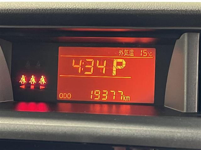 ダッシュボード中央のインフォメーションディスプレイでは、クルマのいろいろな情報が確認できるようになっています！