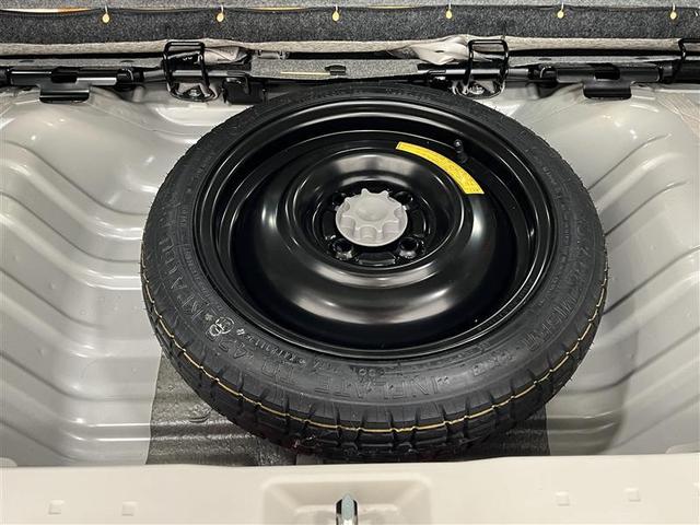 パッソ Ｘ　ＣＤチューナー　ＥＴＣ　マニュアルエアコン　ワイヤレスキー　電動格納式ドアミラー　パワーウィンドゥ　スペアタイヤ（9枚目）