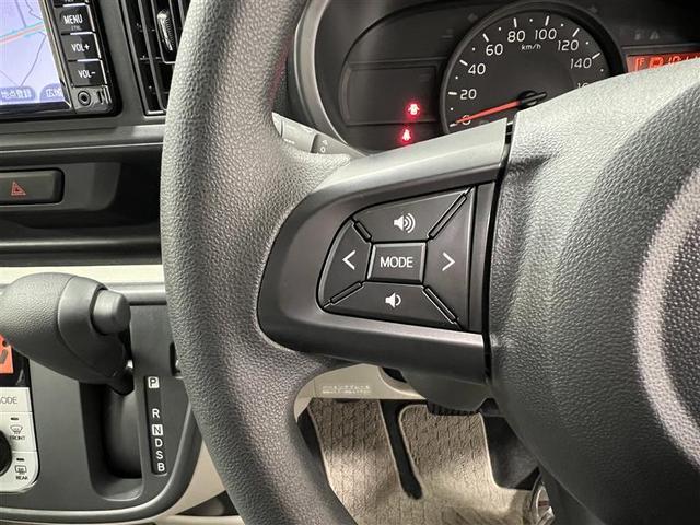 パッソ X Lパッケージ アイドリングストップ機能 ワンセグテレビ スマートキー&プッシュスタート 横滑り防止 ナビTV オートエアコン デュアルエアバッグ パワーウィンド ワンオーナー ETC イモビライザー エアバッグ(11枚目)