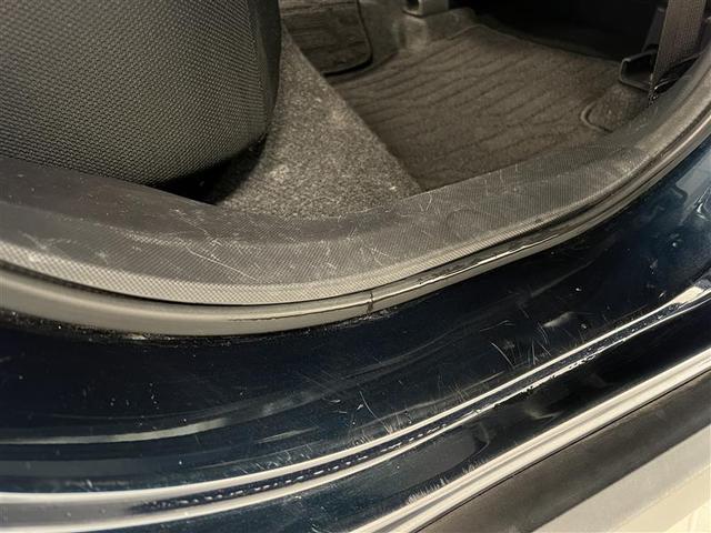 ライズ Ｚ　衝突回避システム　スマートキ－　リヤカメラ　１オナ　アルミホイール　エコアイドル　ＬＥＤライト　オートエアコン　横滑り防止機能　キーフリー　パワーウインドウ　エアバッグ　カーテンエアバック　ＥＴＣ（8枚目）