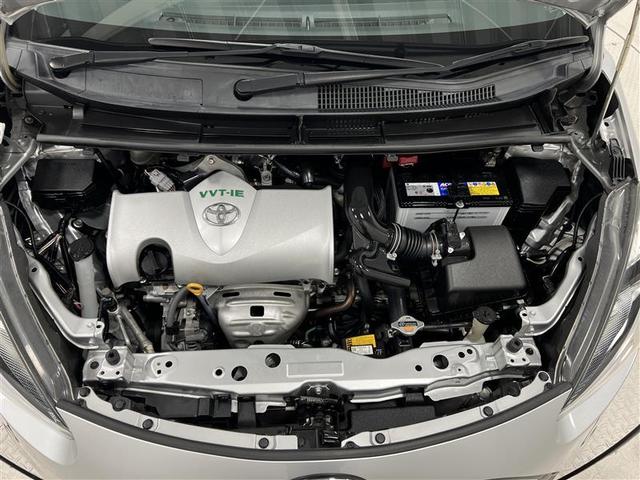 シエンタ Ｘ　Ｖパッケージ　ワンセグ　記録簿　ワンオーナー車　ナビＴＶ　バックアイカメラ　横滑り防止機能　エアバック　３列シート　ＰＳ　メモリーナビ　アイドルストップ　リモコンキー　ＡＢＳ　マニュアルエアコン　パワーウインドウ（8枚目）