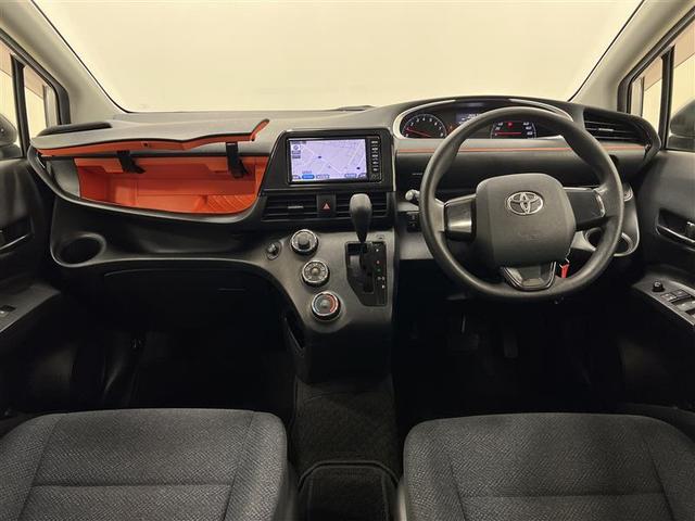シエンタ Ｘ　Ｖパッケージ　ワンセグ　記録簿　ワンオーナー車　ナビＴＶ　バックアイカメラ　横滑り防止機能　エアバック　３列シート　ＰＳ　メモリーナビ　アイドルストップ　リモコンキー　ＡＢＳ　マニュアルエアコン　パワーウインドウ（10枚目）