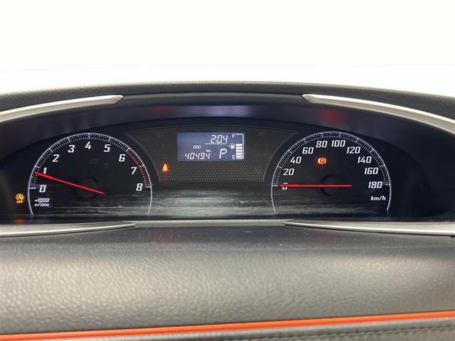 シエンタ Ｘ　Ｖパッケージ　ワンセグ　記録簿　ワンオーナー車　ナビＴＶ　バックアイカメラ　横滑り防止機能　エアバック　３列シート　ＰＳ　メモリーナビ　アイドルストップ　リモコンキー　ＡＢＳ　マニュアルエアコン　パワーウインドウ（11枚目）
