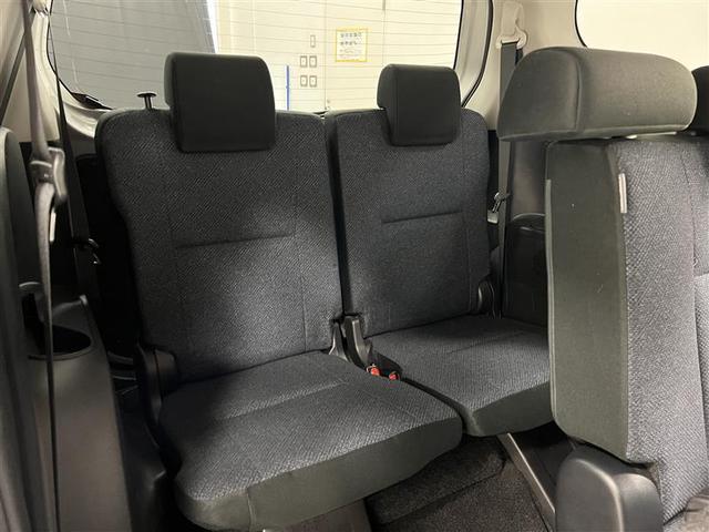 シエンタ Ｘ　Ｖパッケージ　ワンセグ　記録簿　ワンオーナー車　ナビＴＶ　バックアイカメラ　横滑り防止機能　エアバック　３列シート　ＰＳ　メモリーナビ　アイドルストップ　リモコンキー　ＡＢＳ　マニュアルエアコン　パワーウインドウ（18枚目）