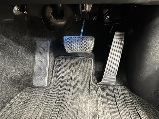 カムリ ＷＳレザーパッケージ　ワンオーナ　本革シ　地デジＴＶ　クルーズコントロール　記録簿有　アルミホイール　スマートキープッシュスタート　ナビ・ＴＶ　サイドカーテンエアバック　ＥＴＣ付き　パワーシート　ＤＶＤ　デュアルエアバッグ（26枚目）