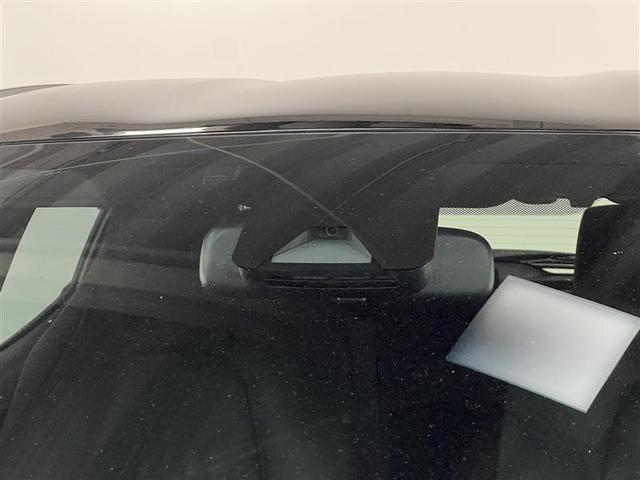 ヤリス Ｇ　バックモニタ－　誤発進抑制機能　１オーナー車　スマートキー　盗難防止装置　横滑り防止機能　キーレス　ＥＴＣ　オートエアコン　メモリーナビ　ＡＢＳ　運転席エアバック　サイドエアバッグ　ＤＶＤ再生　ナビ（18枚目）