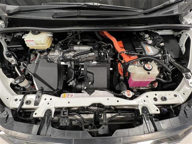 ノア ハイブリッドＳｉ　ダブルバイビーＩＩＩ　地デジ　バックモニター　両側ＰＳＤ　ＬＥＤ　ナビ＆ＴＶ　ＤＶＤ　横滑り防止装置　アルミホイール　スマキー　エアバッグ　クルコン　ＡＣ　３列シート　キーフリー　１オ－ナ－　ＥＴＣ　メモリーナビ（6枚目）