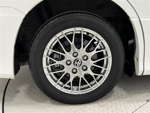 ノア ハイブリッドＳｉ　ダブルバイビーＩＩＩ　地デジ　バックモニター　両側ＰＳＤ　ＬＥＤ　ナビ＆ＴＶ　ＤＶＤ　横滑り防止装置　アルミホイール　スマキー　エアバッグ　クルコン　ＡＣ　３列シート　キーフリー　１オ－ナ－　ＥＴＣ　メモリーナビ（7枚目）