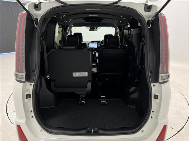 ノア ハイブリッドＳｉ　ダブルバイビーＩＩＩ　地デジ　バックモニター　両側ＰＳＤ　ＬＥＤ　ナビ＆ＴＶ　ＤＶＤ　横滑り防止装置　アルミホイール　スマキー　エアバッグ　クルコン　ＡＣ　３列シート　キーフリー　１オ－ナ－　ＥＴＣ　メモリーナビ（25枚目）