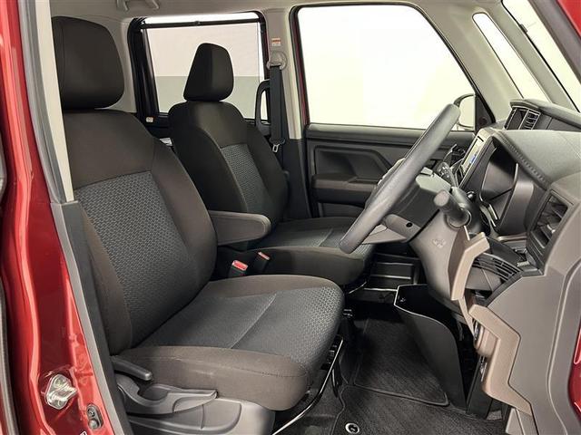 ルーミー Ｘ　衝突被害軽減ブレーキ　オートハイビーム　７インチナビ　フルセグＴＶ　ブルートゥース　ＣＤ　ＤＶＤ　ＳＤ　バックモニター　マニュアルＡＣ　シートヒーター　左パワースライドドア　電子カードキー　点検記録簿（16枚目）