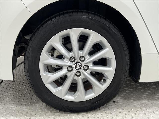 カローラ Ｓ　オートクルーズ　キーレス　オートエアコン　整備記録簿　ワンオ－ナ－　バックモニター　ナビ＆ＴＶ　メモリナビ　ＬＥＤヘッドランプ　ミュージックプレイヤー接続可　アルミ　イモビ　ＡＢＳ　デュアルエアバック（7枚目）